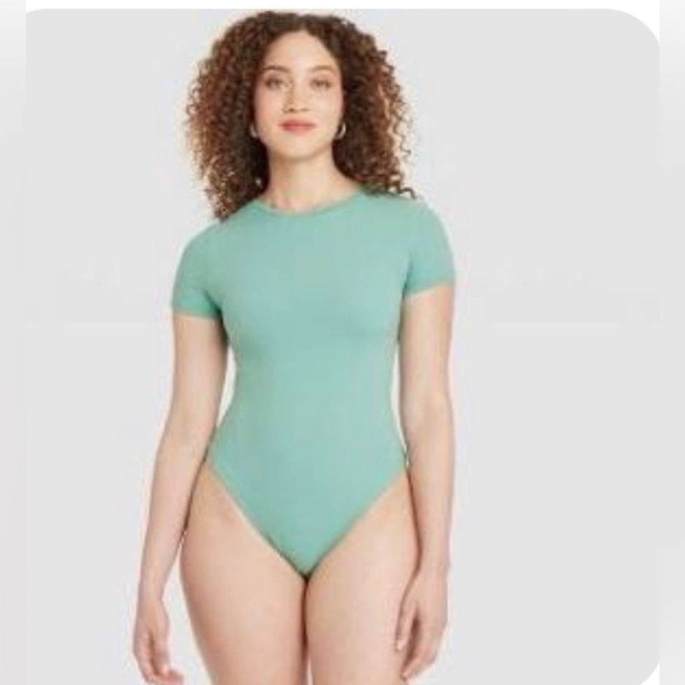 Women's 4 way stretch luxe bodysuit Auden green large
